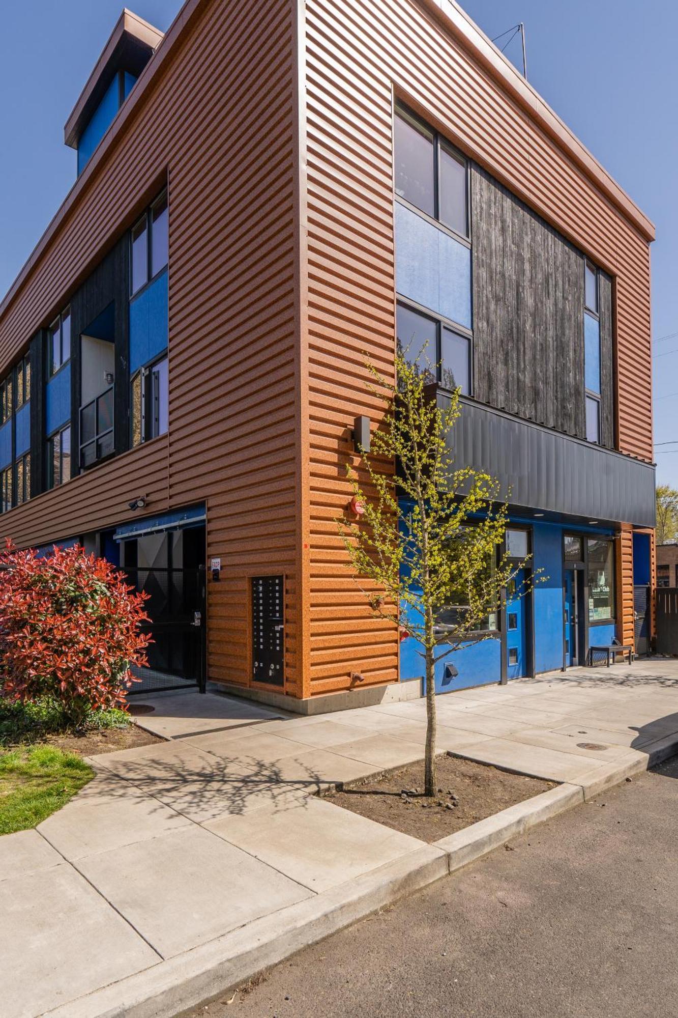 Sunny Studio Apartment - Food Carts, Coffee & Bars ポートランド エクステリア 写真