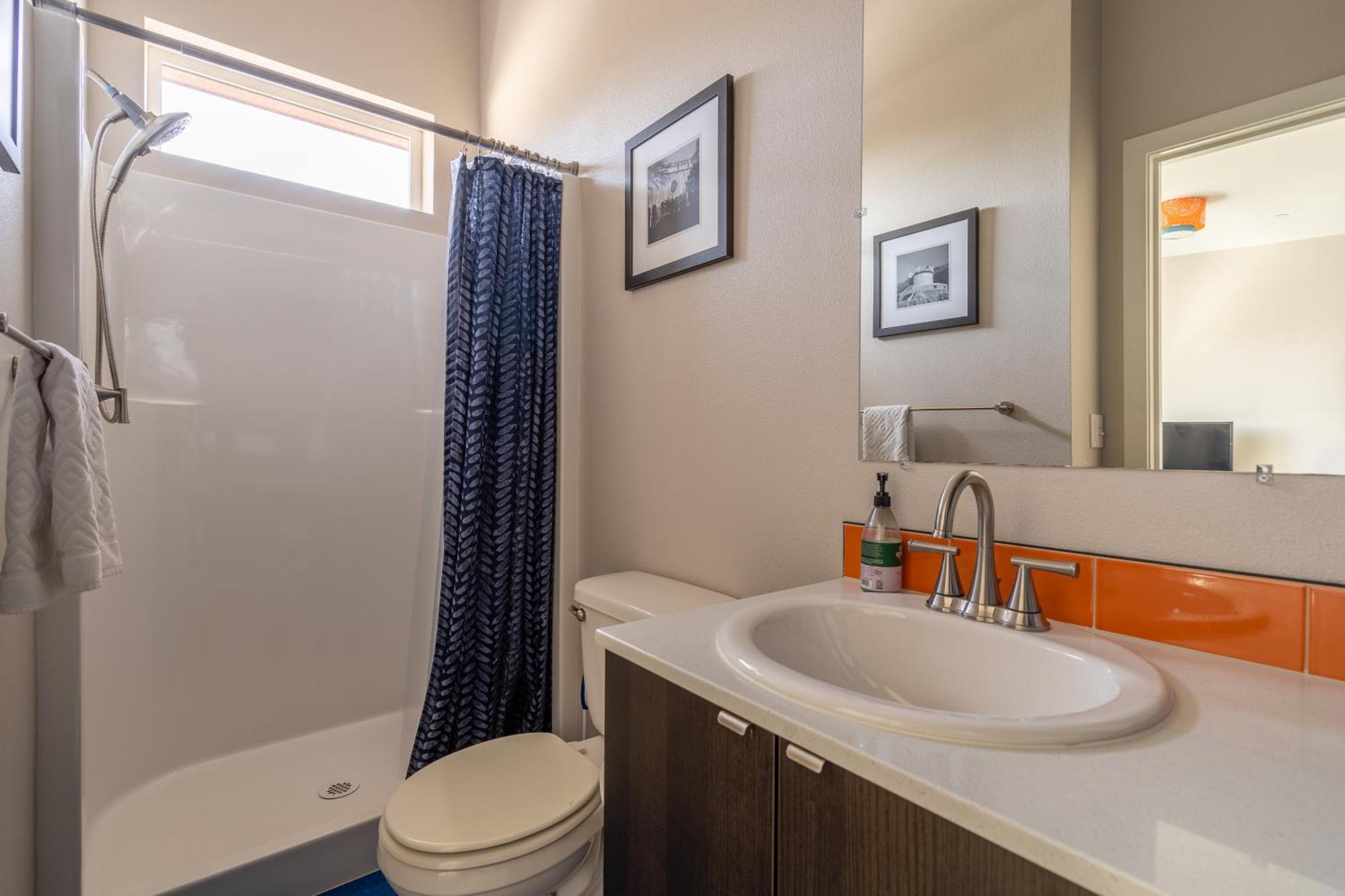 Sunny Studio Apartment - Food Carts, Coffee & Bars ポートランド エクステリア 写真